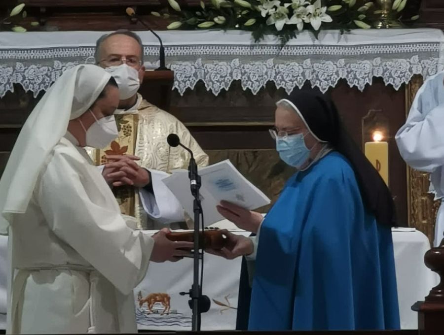 Toma de Hábito de la hermana Edilmar