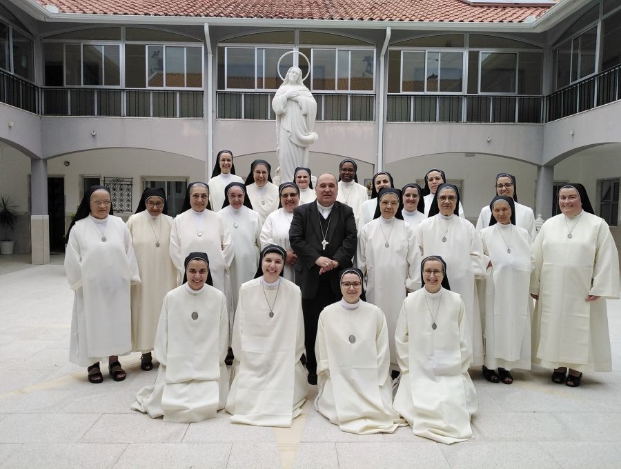 Como llama que arde en el silencio – 50 AÑOS EN VISEU – 1970 - 2020