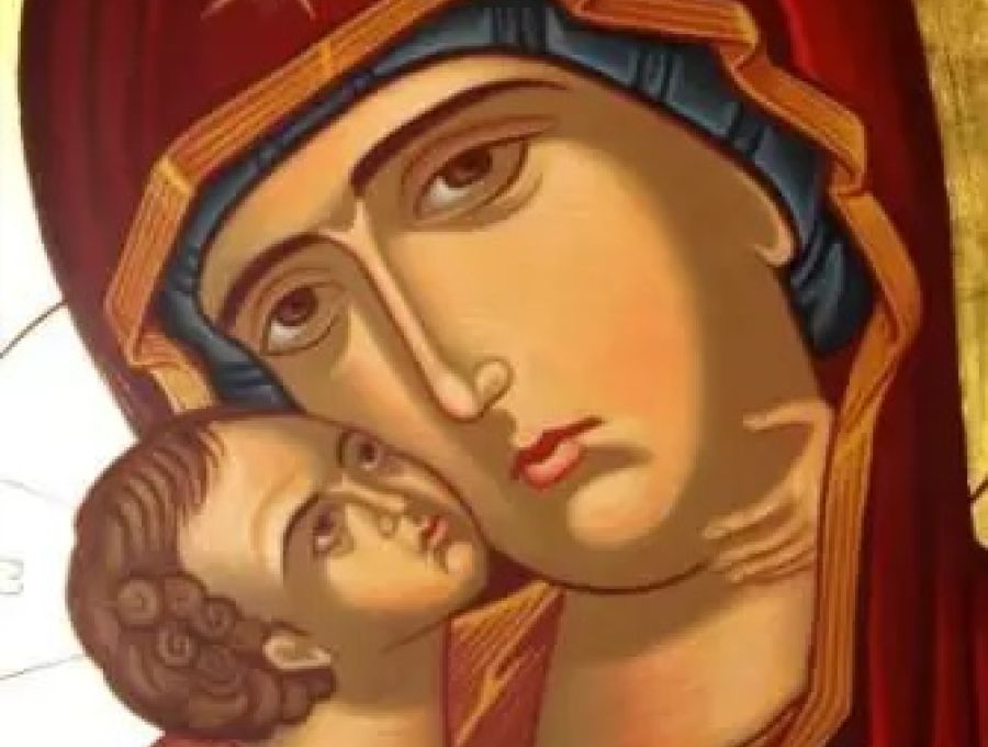 hoy encomendamos a la Madre Santísima al amado Papa emérito Benedicto XVI