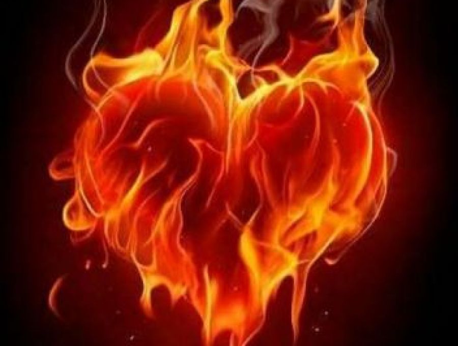 CORAZÓN ARDIENTE
